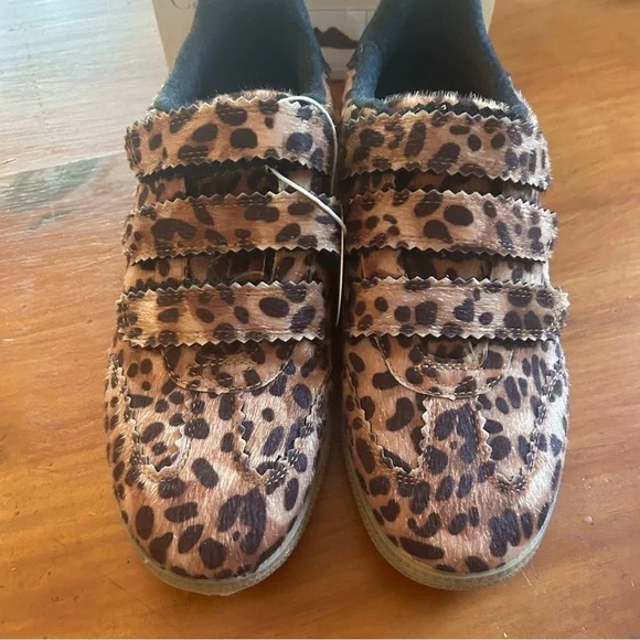 NWT Camila Coelho Bastion Leo 7.5 Sneakers Leopard Print Trendy Street Style - Picture 2 of 10